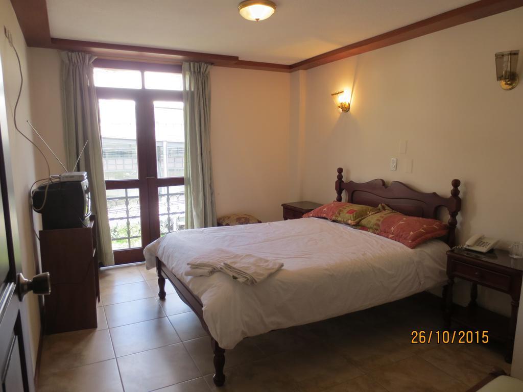 Hotel Cumanda Alfaro Quarto foto