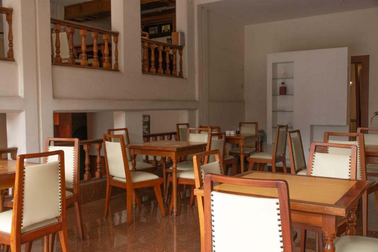 Hotel Cumanda Alfaro Exterior foto